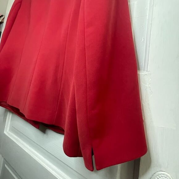 Le Suit Petite Red Blazer w/ Black Oval Buttons - Picture 6 of 12